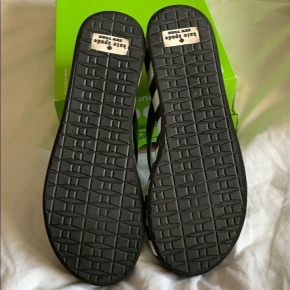 Kate Spade Rhett Black & White Wedge flip flops - Picture 3 of 8